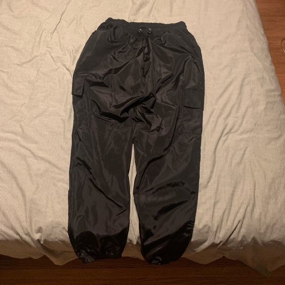 Boohoo Shell Jogger - Picture 3 of 5